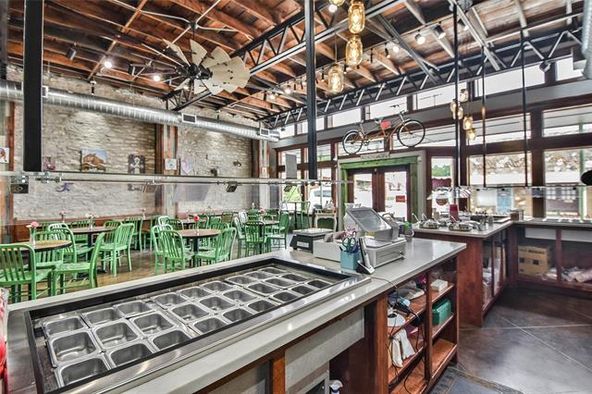 105 W Pearl St, Granbury, TX 76048